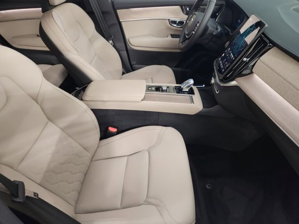 New 2026 Volvo XC90 Plug-In Hybrid T8 Plus SUV
