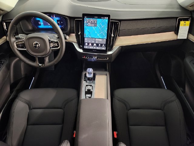 New 2027 Volvo XC90 B5 Plus SUV