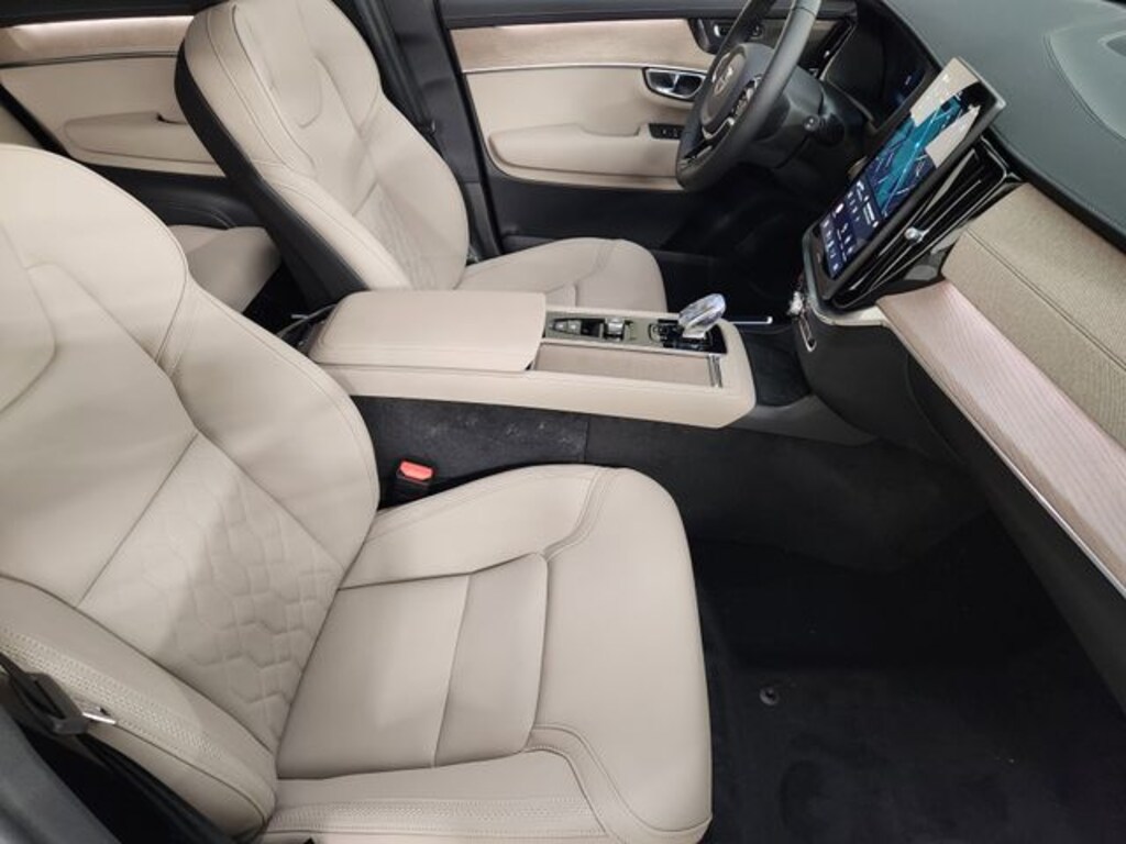 New 2026 Volvo XC90 plug-in hybrid T8 Plus 7-Seater SUV
