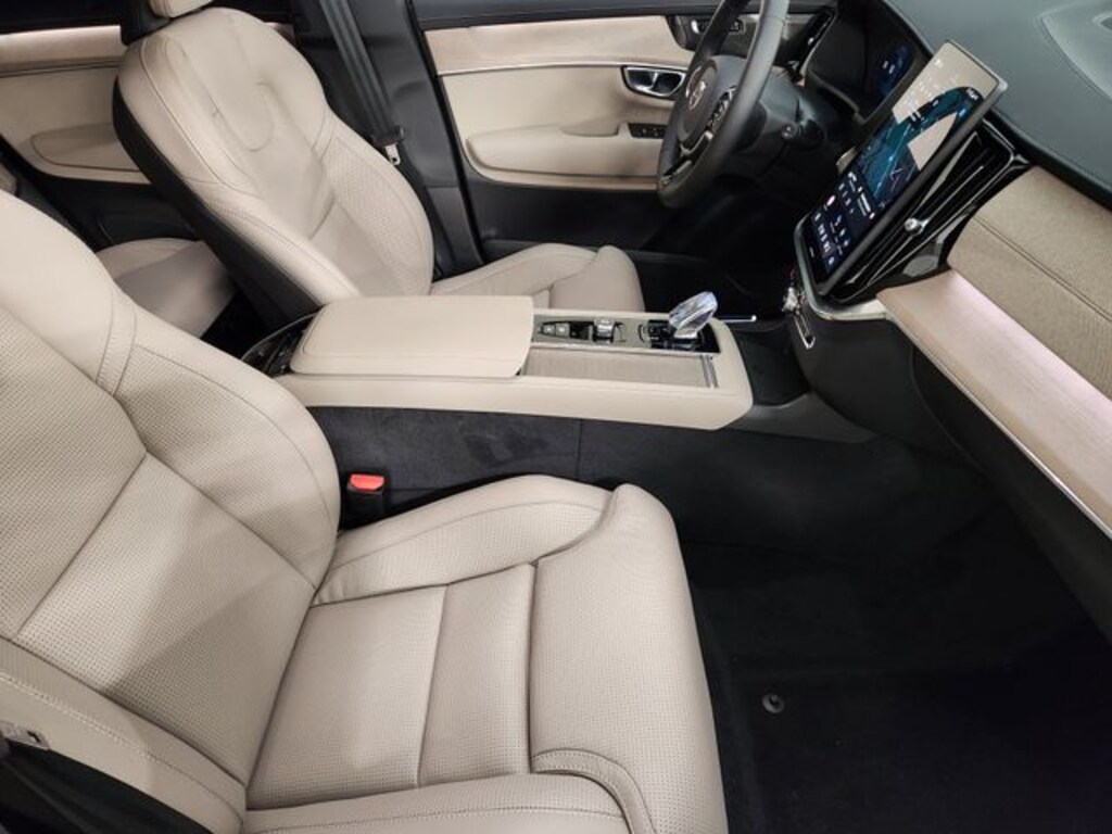 New 2026 Volvo XC90 Plug-In Hybrid T8 Ultra SUV