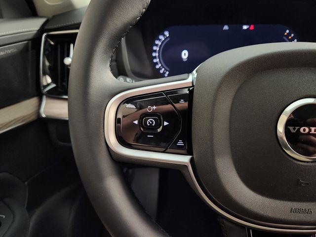 2026 Volvo XC90 Plus - Photo 28