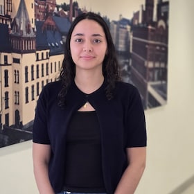 Staff member Katia De Los Santos from ID_59e1fa