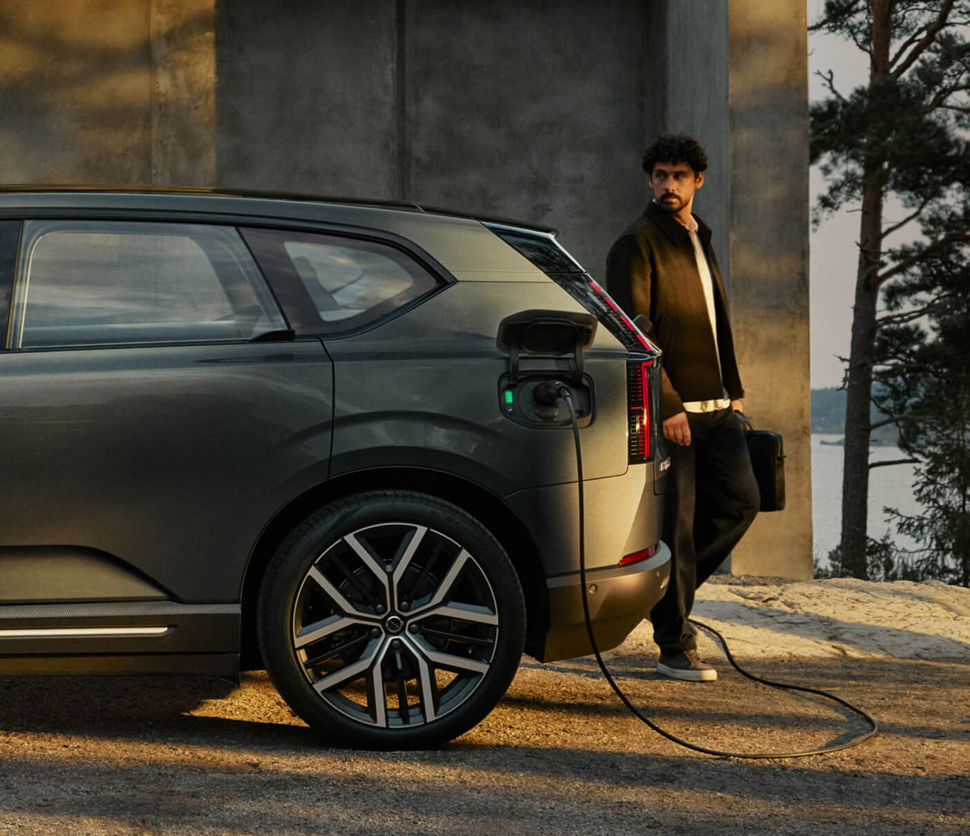 Convenient Volvo EX60 Charging Solutions