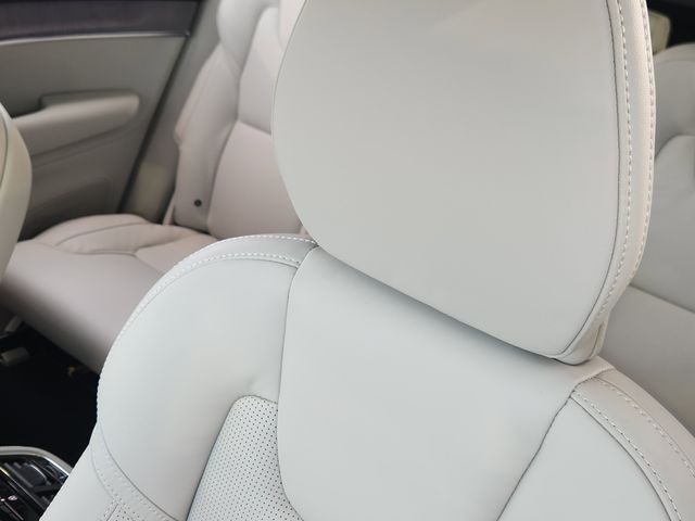 2026 Volvo XC90 Ultra - Photo 23