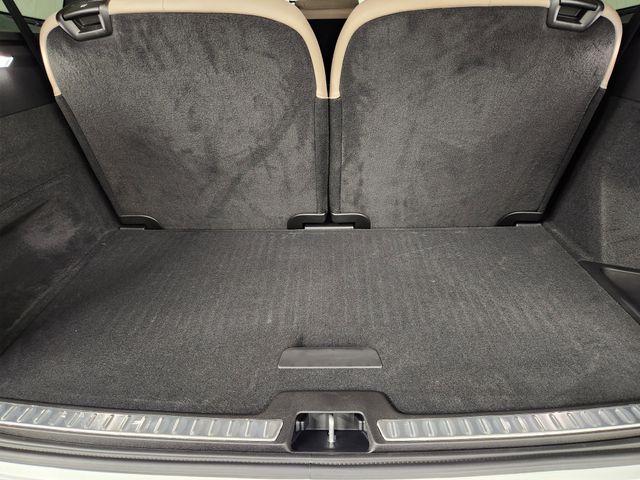 2026 Volvo XC90 Plus - Photo 33