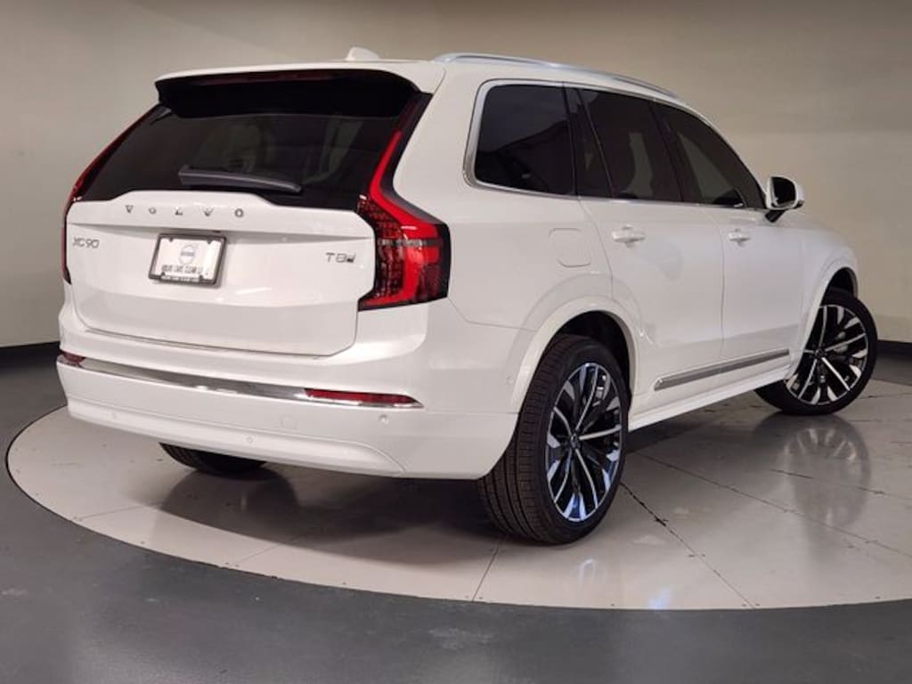 New 2026 Volvo XC90 Plug-In Hybrid T8 Ultra SUV