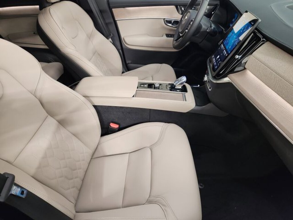 New 2026 Volvo XC90 plug-in hybrid T8 Plus 7-Seater SUV