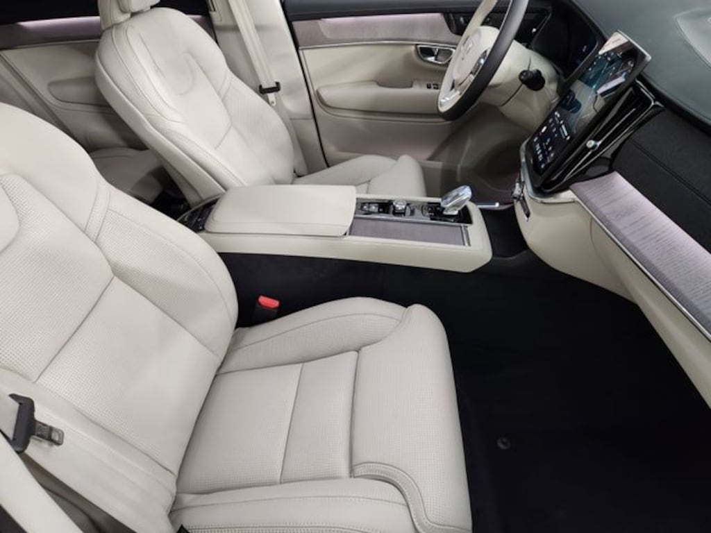 New 2026 Volvo XC90 B6 Ultra Dark Theme 7-Seater SUV