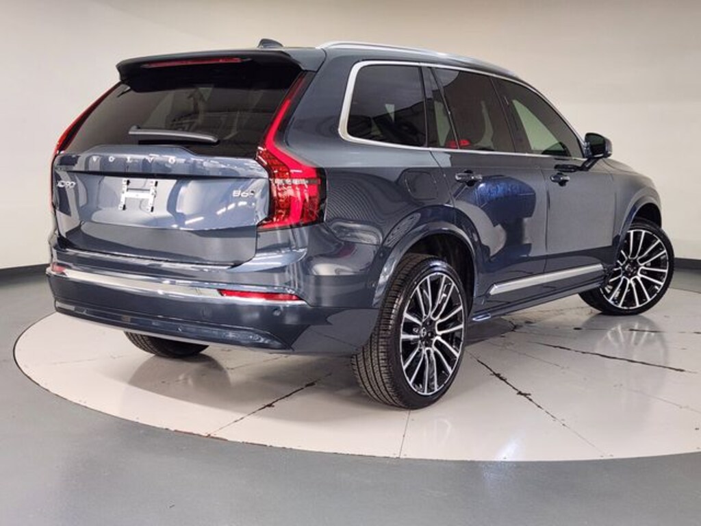 New 2026 Volvo XC90 B6 Plus 7-Seater SUV