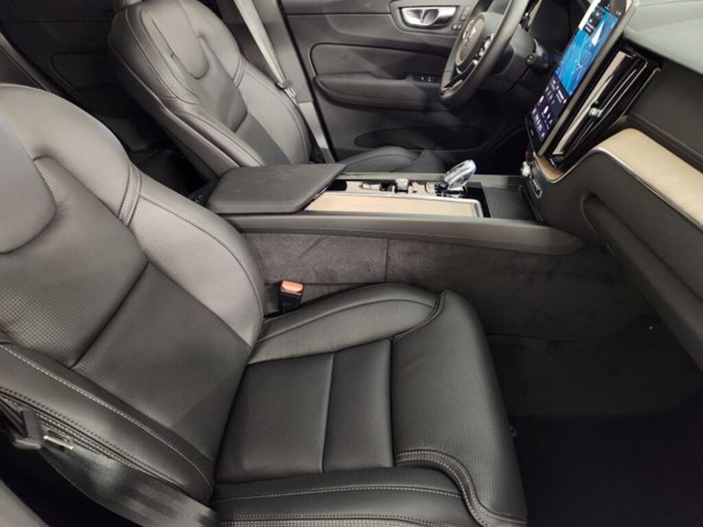 New 2026 Volvo XC60 Plug-In Hybrid T8 Ultra SUV