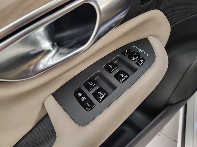 2026 Volvo XC90 Plus - Photo 22