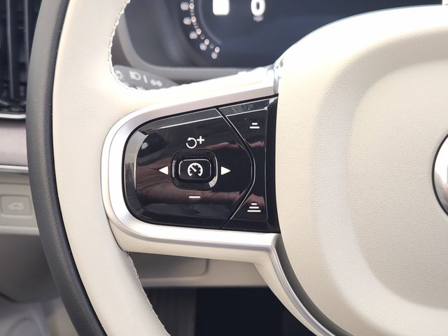 2026 Volvo XC90 Ultra - Photo 26
