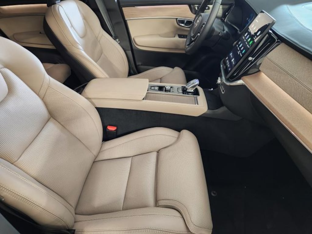 Certified 2026 Volvo XC90 B6 Ultra SUV