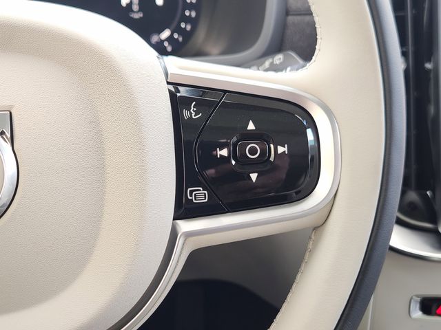 2026 Volvo XC90 Ultra - Photo 27