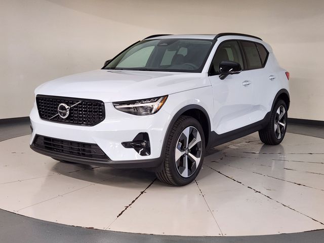 New 2026 Volvo XC40 B5 Plus
