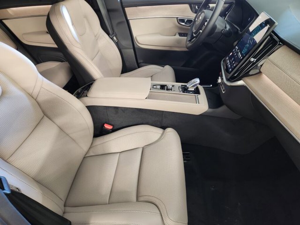 New 2026 Volvo XC90 B6 Ultra SUV