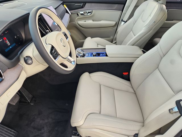 2026 Volvo XC90 Ultra - Photo 13