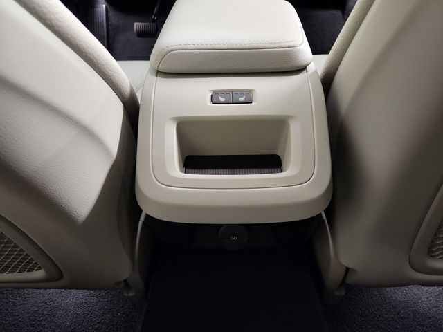 2026 Volvo V60 Cross Country Plus - Photo 31