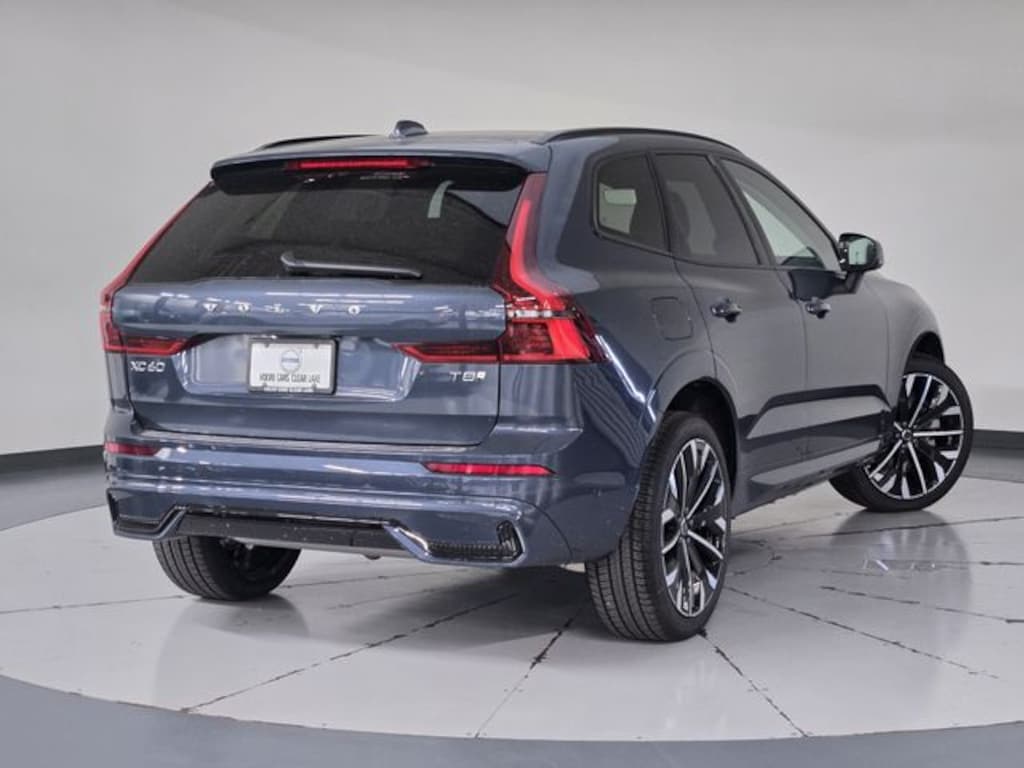 New 2026 Volvo XC60 Plug-In Hybrid T8 Ultra SUV