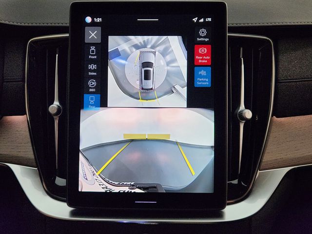 2026 Volvo XC90 Plus - Photo 19