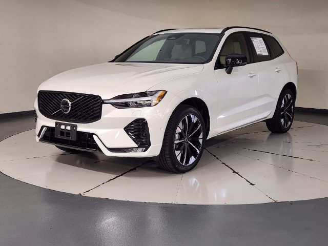 2026 Volvo XC60 Plus