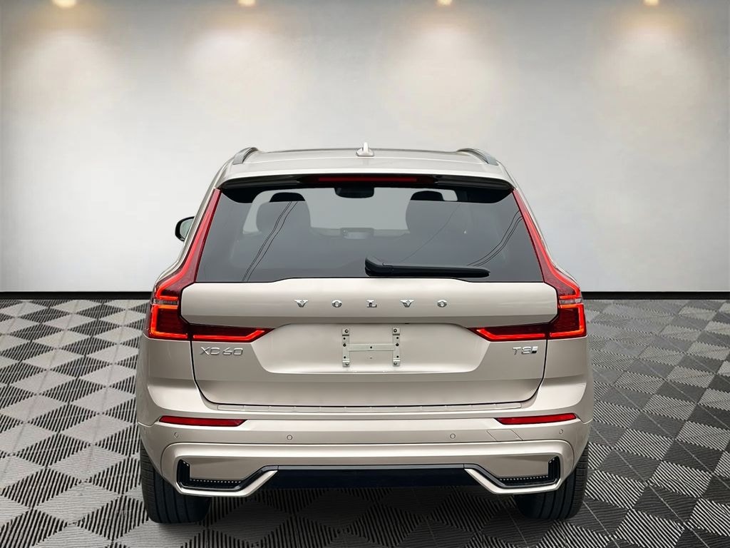 New 2026 Volvo XC60 plug-in hybrid T8 Ultra SUV