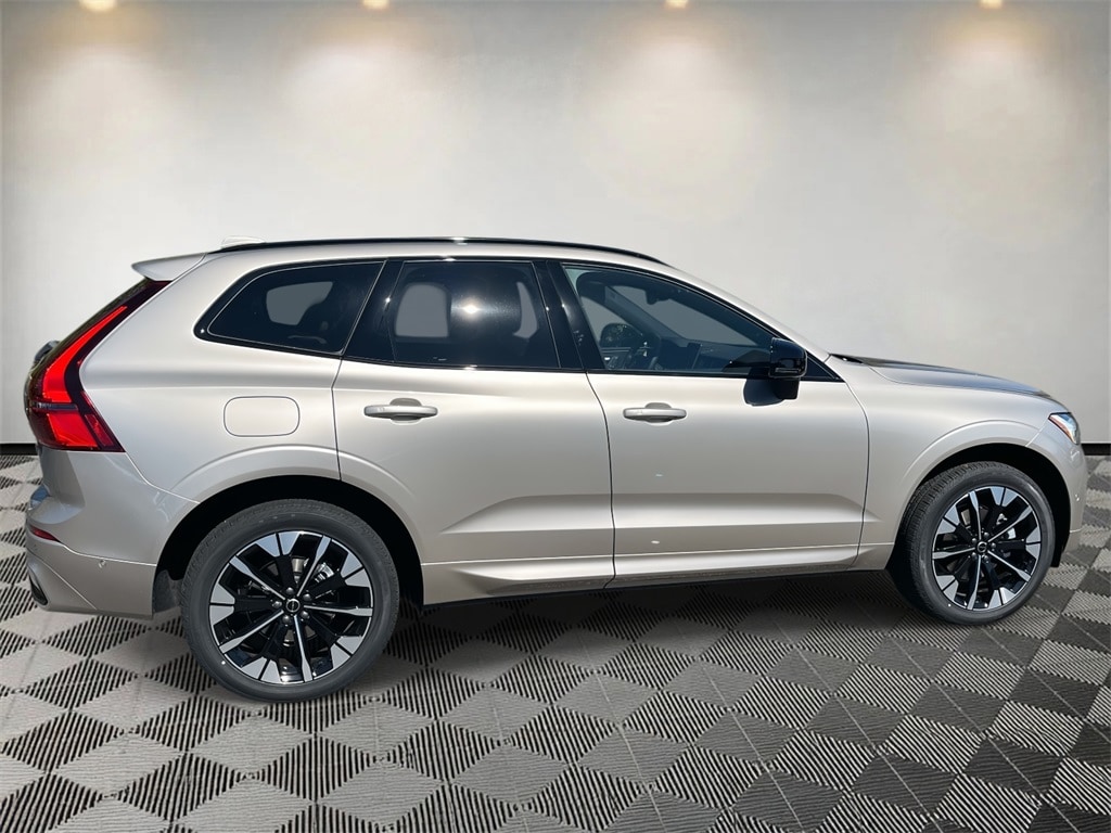 New 2026 Volvo XC60 B5 Plus SUV