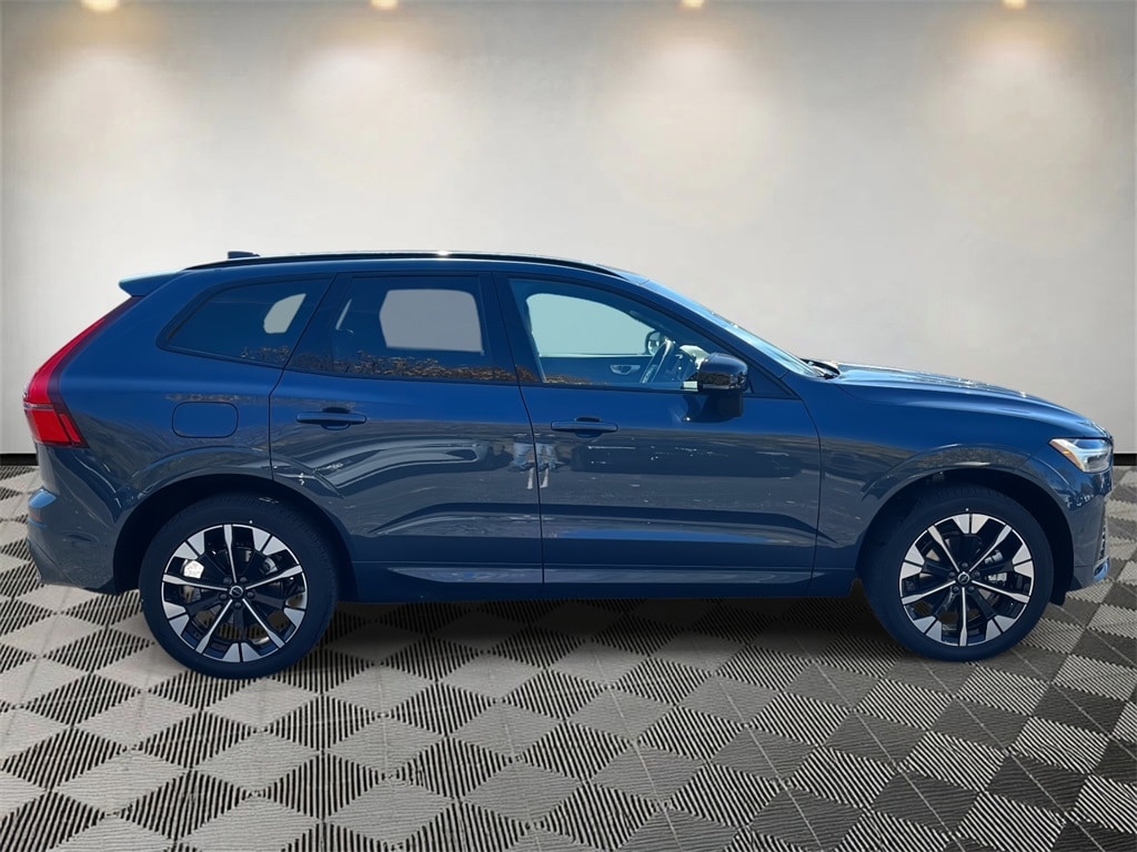 New 2026 Volvo XC60 B5 Plus SUV