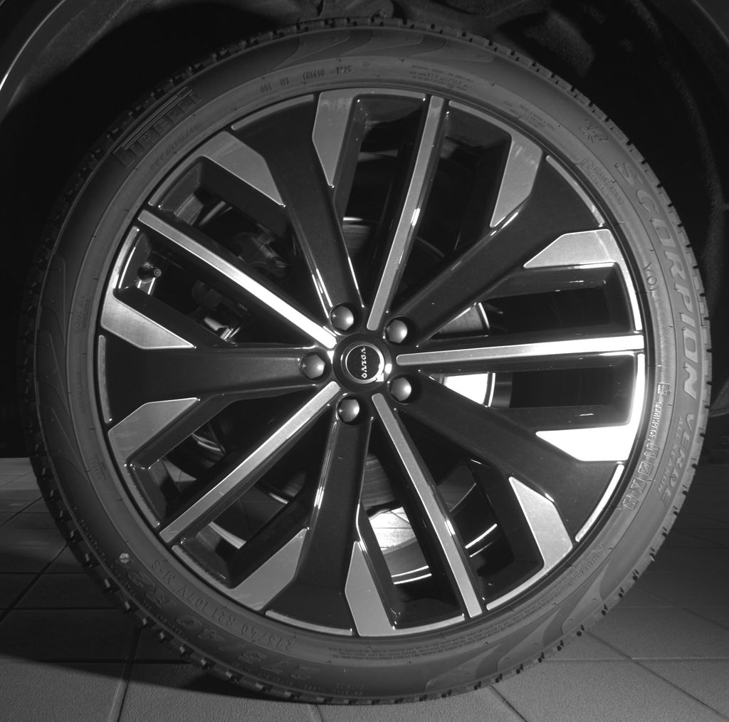 2026 Volvo XC90 Plus - Photo 25