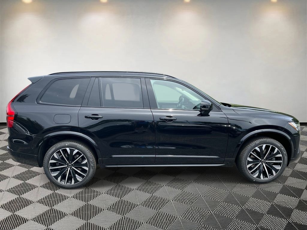 New 2026 Volvo XC90 plug-in hybrid T8 Ultra Dark Theme 7-Seater SUV