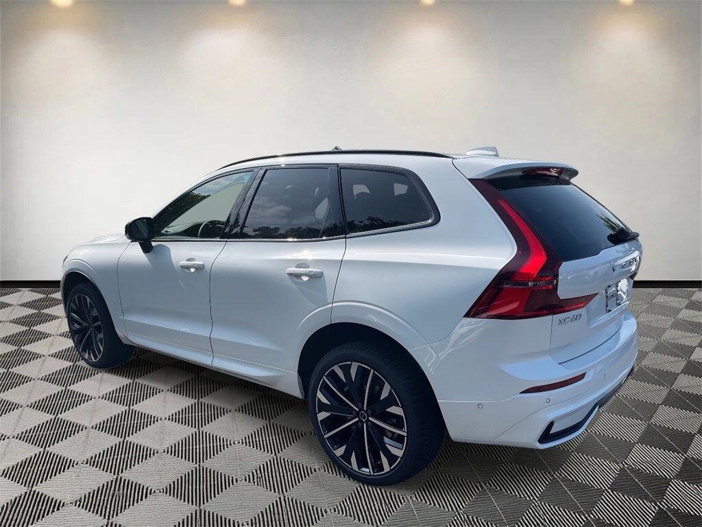 2026 Volvo XC60 photo 4