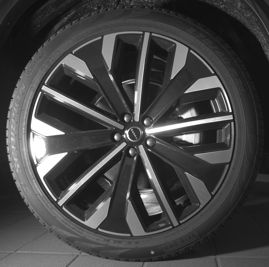 2026 Volvo XC90 Plus - Photo 24