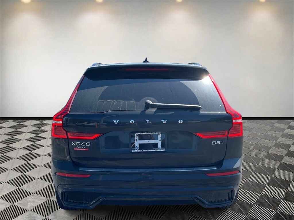 2025 Volvo XC60 B5 photo 4