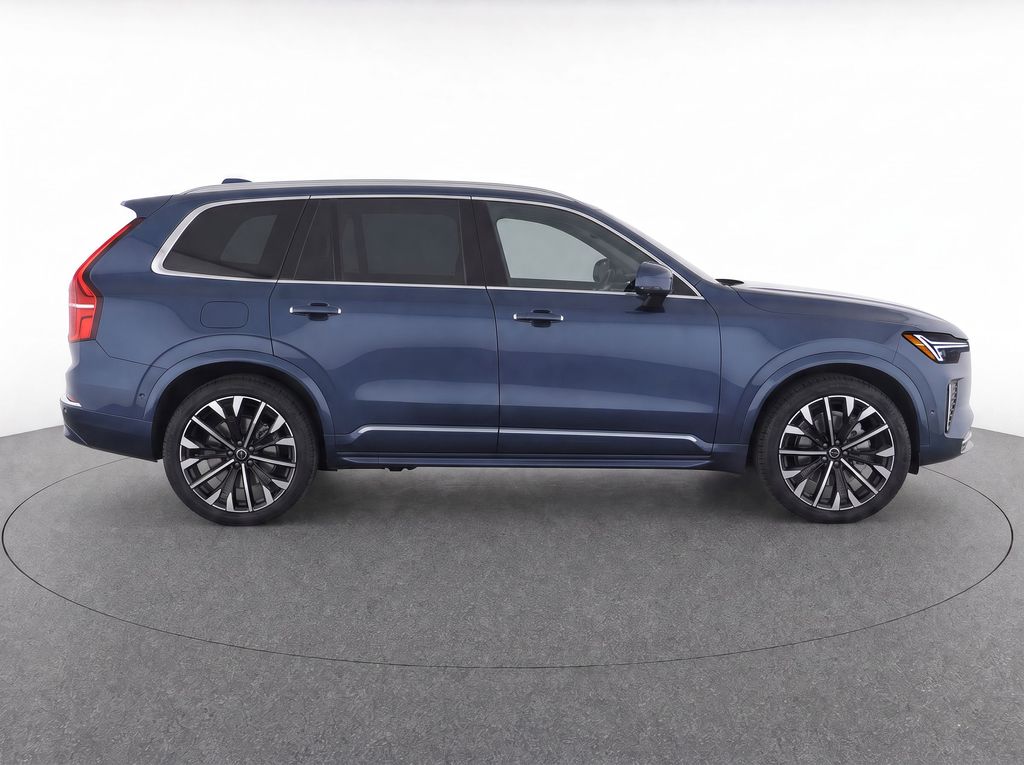 2026 Volvo XC90 Plus - Photo 7