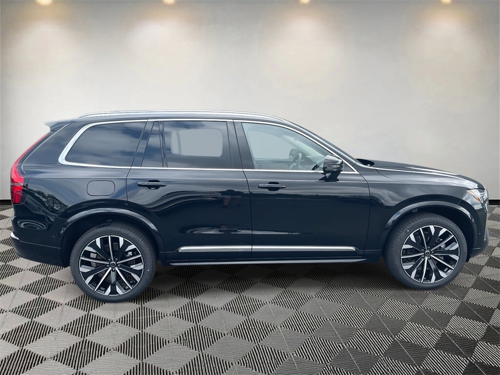 2025 Volvo XC90 Plus photo 2