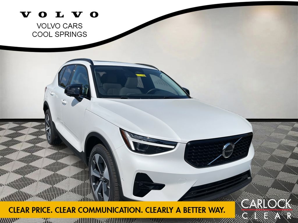2026 Volvo XC40 SUV 