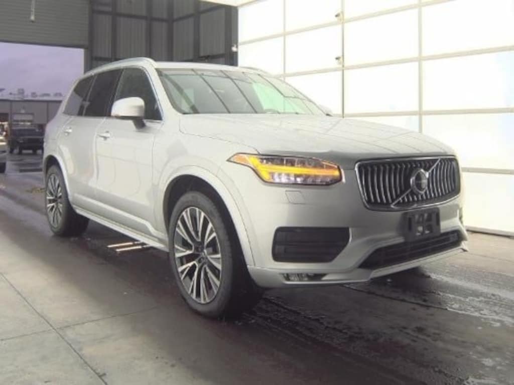 Certified 2022 Volvo XC90 T6 AWD Momentum 7 Seater SUV