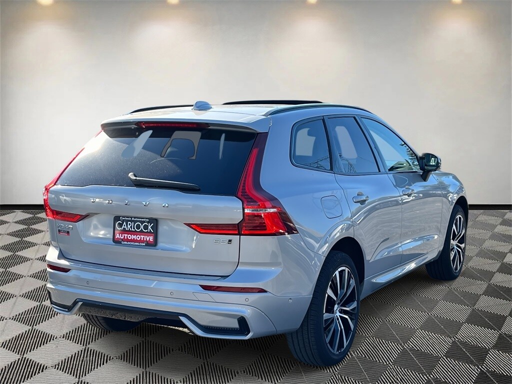 2025 Volvo XC60 B5 Plus photo 3