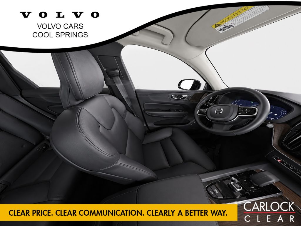 2024 Volvo XC60 B5 Plus Dark Theme AWD's photo