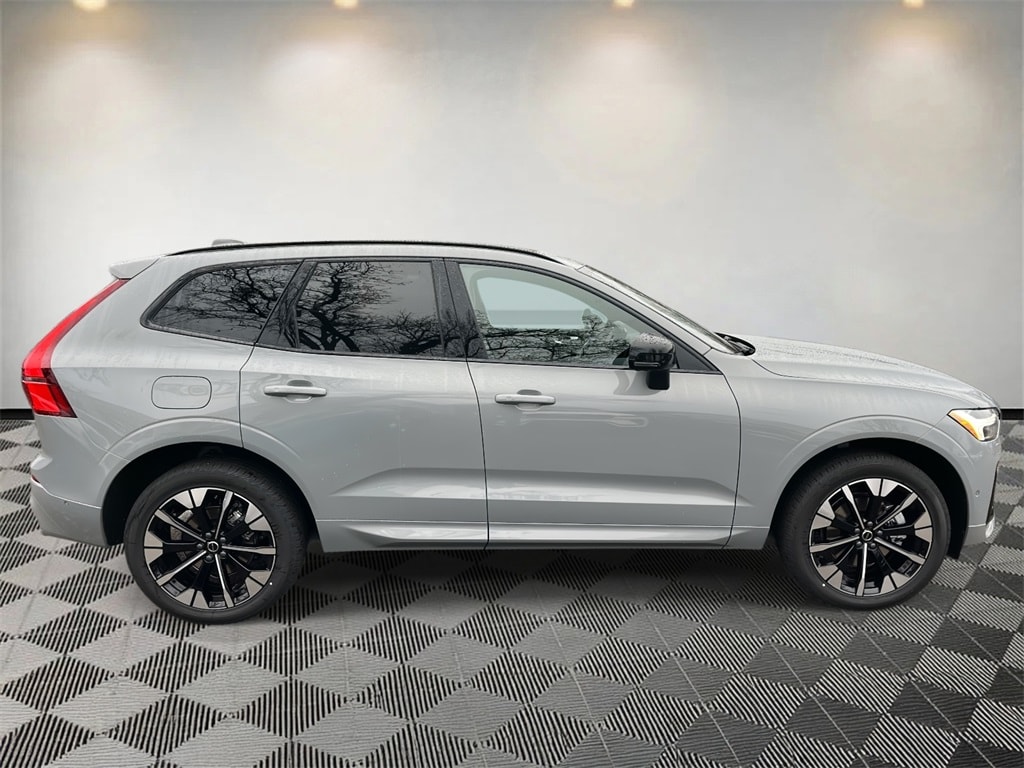 New 2026 Volvo XC60 B5 Plus SUV