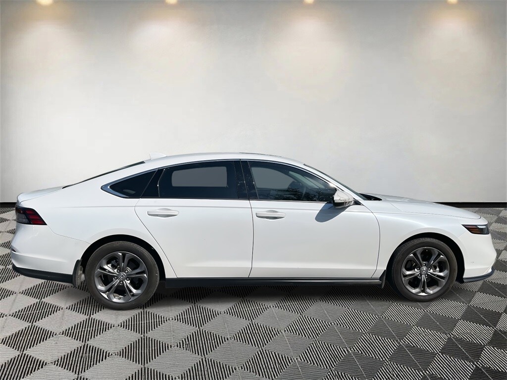 2023 Honda Accord EX photo 2