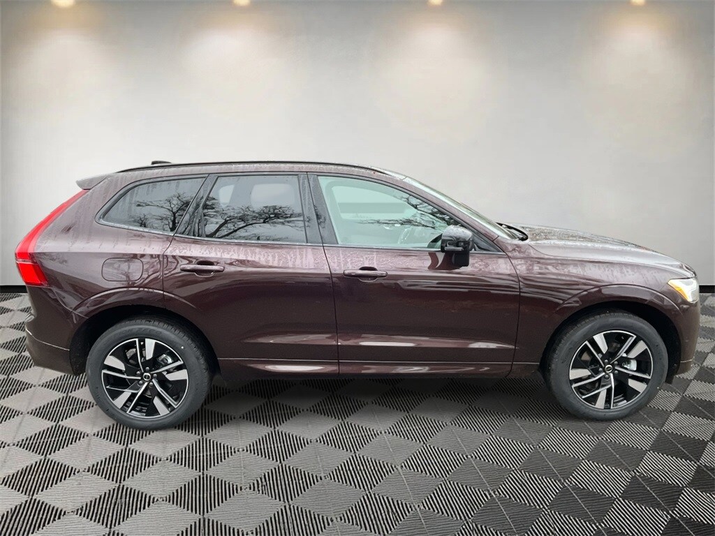 New 2026 Volvo XC60 B5 Plus SUV