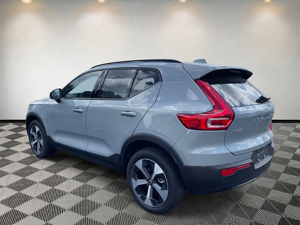New 2026 Volvo XC40 B5 Plus SUV