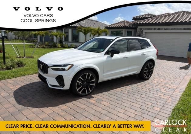 2023 Volvo XC60 B5 Ultimate Dark Theme FWD's photo