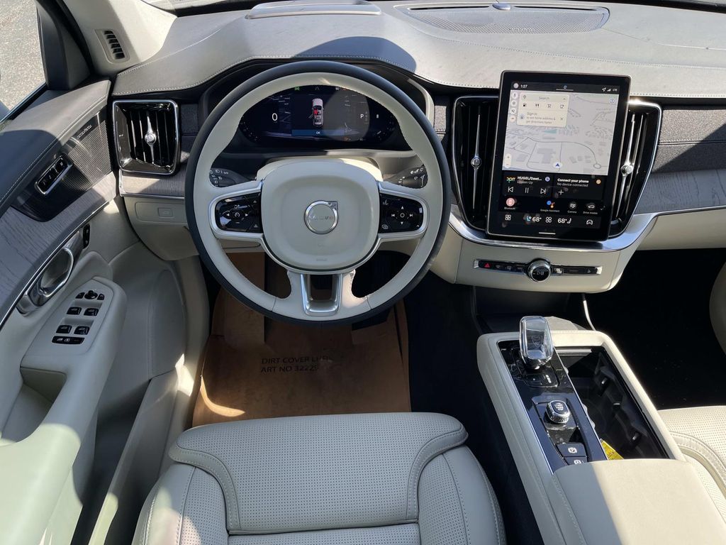 2026 Volvo XC90 Ultra - Photo 14