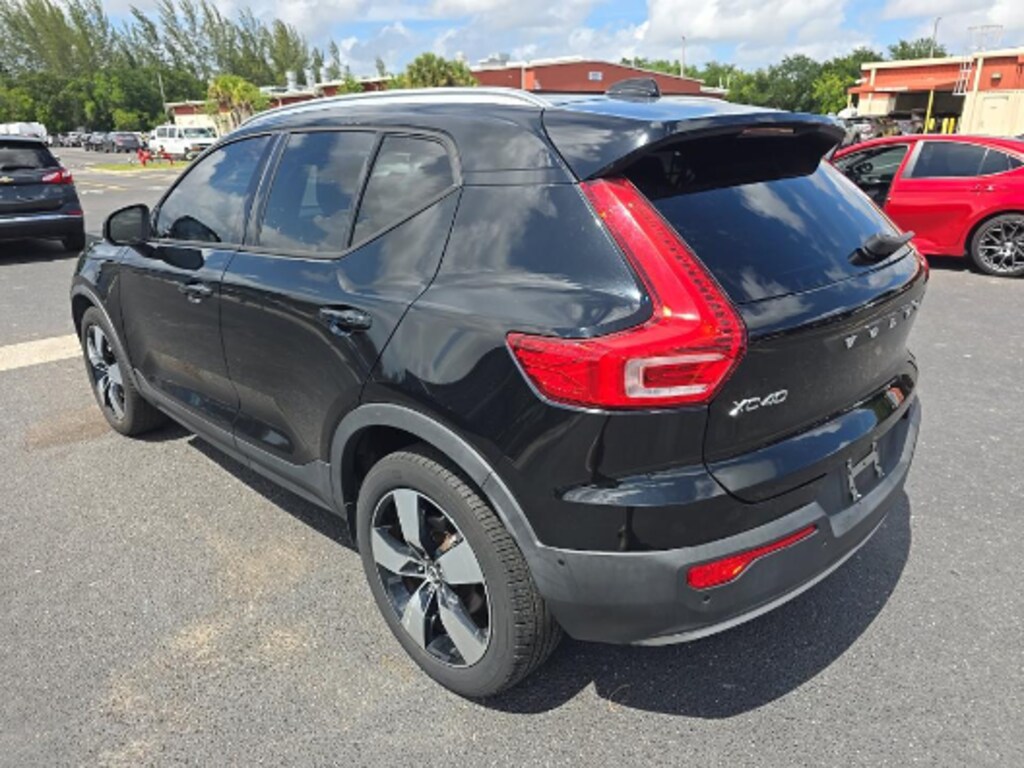 Used 2019 Volvo XC40 T5 SUV