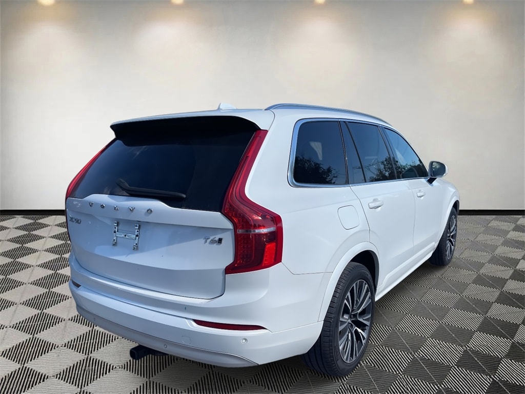 Certified 2022 Volvo XC90 T6 AWD Momentum 7 Seater SUV