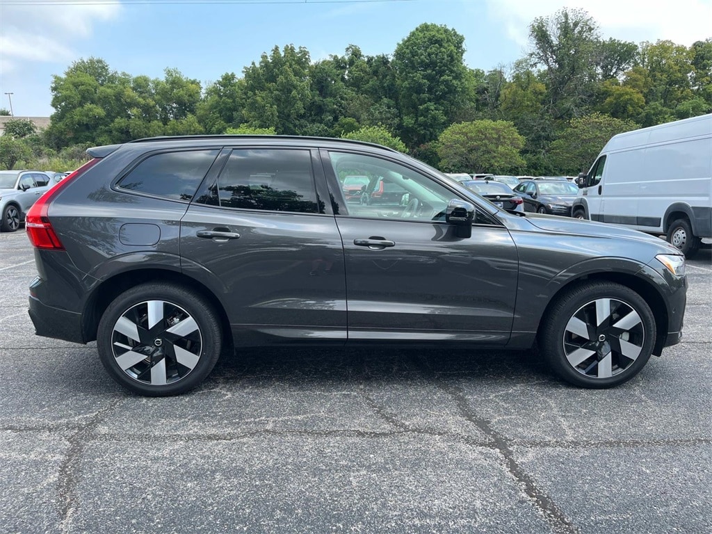 Certified 2024 Volvo XC60 Plus with VIN YV4H60DL0R1924125 for sale in Brentwood, TN