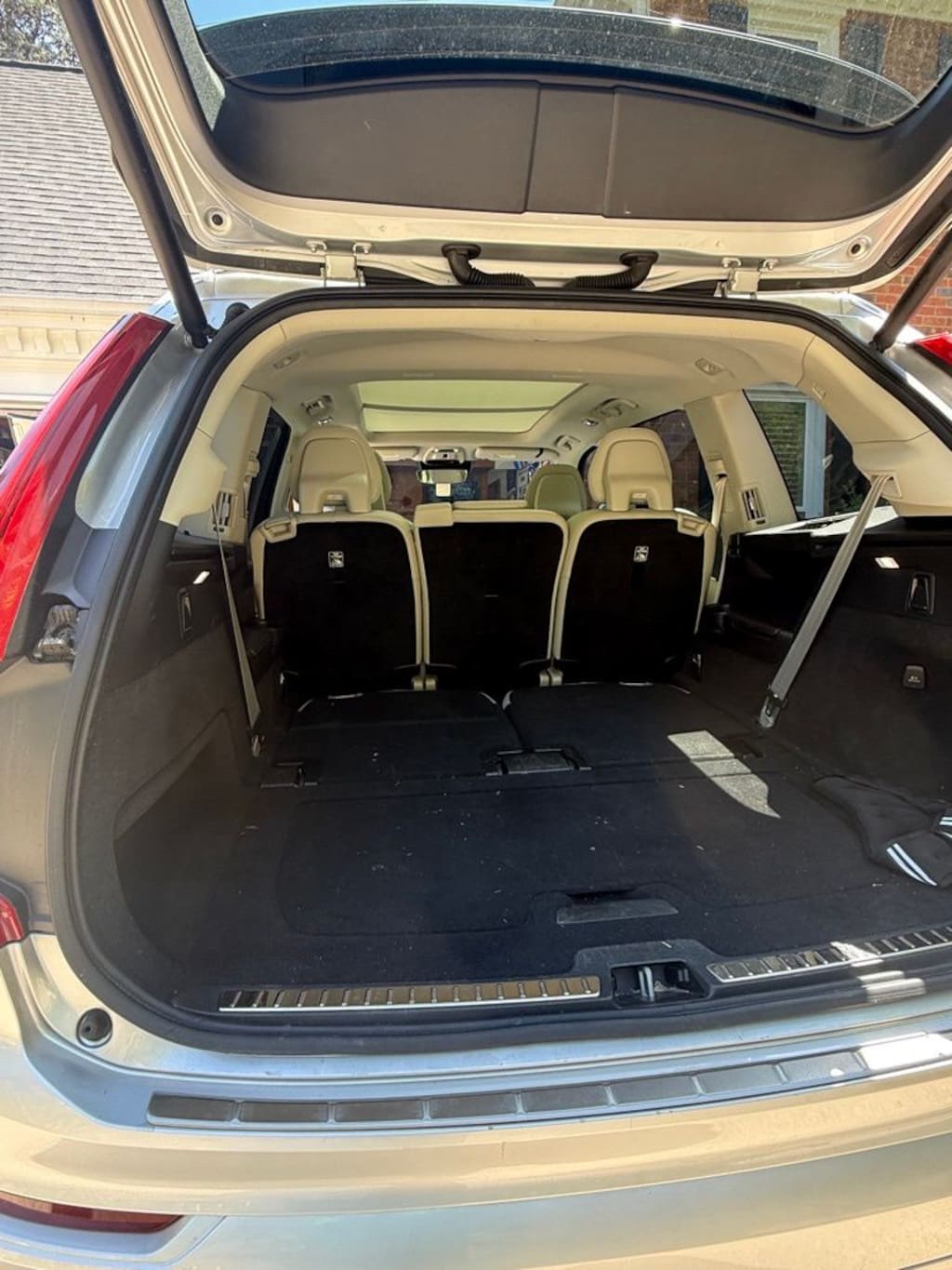Used 2020 Volvo XC90 T5 Momentum 7 Passenger SUV
