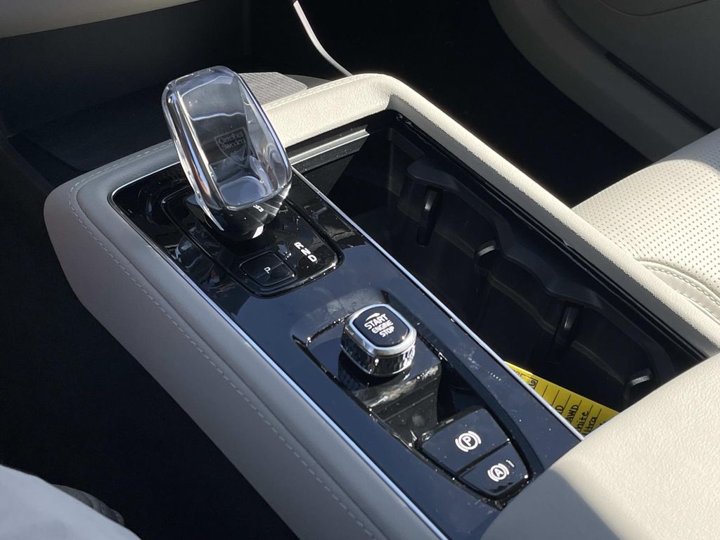 2026 Volvo XC90 Ultra - Photo 31